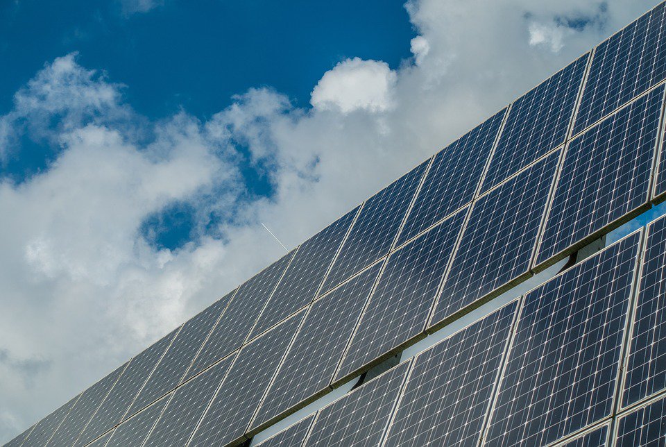 Geven de 10 grootste gemeentes subsidie voor het installeren van zonnepanelen?